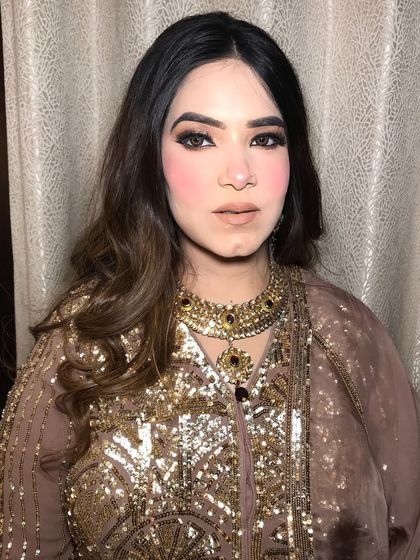 Timeless Traditional & Festive Glam photo 47