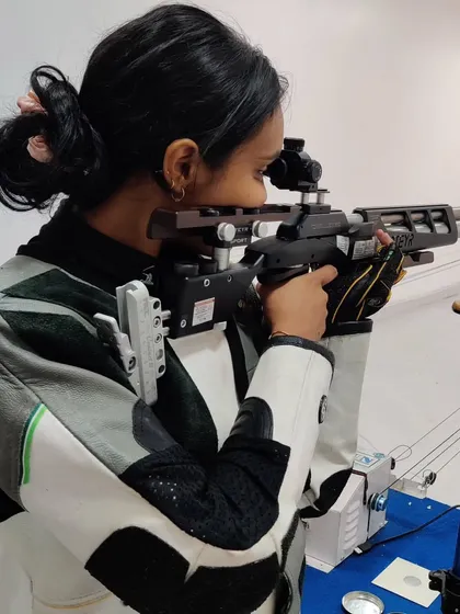 Shazmeka of The Heritage School won Gold in the Women's 10m Air Rifle at the CBSE Delhi Zone with an amazing score of 391/400, qualifying for the CBSE Nationals.