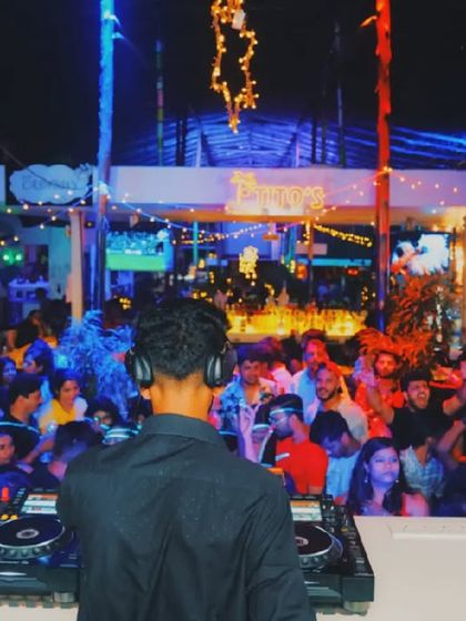 The Crowd is the Party photo 6