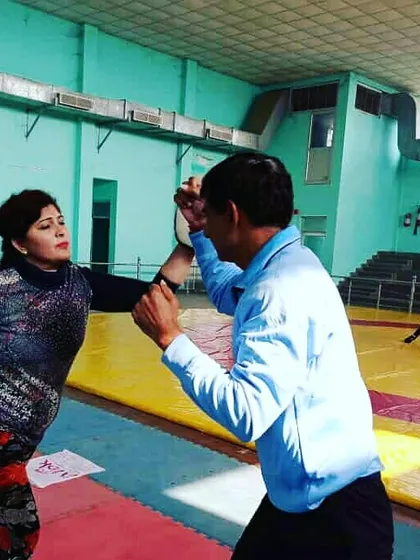 Escaping a wrist grab is a fundamental skill. I demonstrate how to use leverage and body mechanics to break free from an attacker's hold.