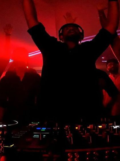 Vasishth - Live DJ Services Nightclub & Festival Circuit photo 20