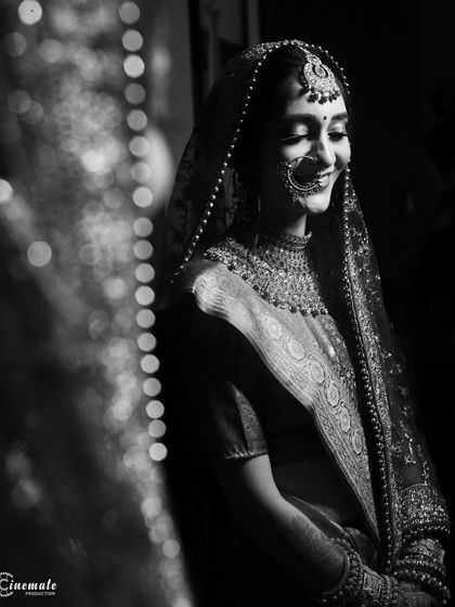 Somesh Chaurasiya - Wedding Photography & Cinematography The Radiant Bride: Solo Portraits photo 37