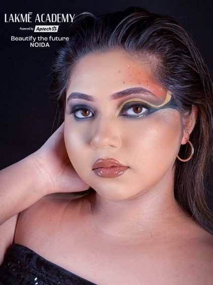 We teach you how to create these trendy and intricate eye looks that are popular on social media and in the fashion world.