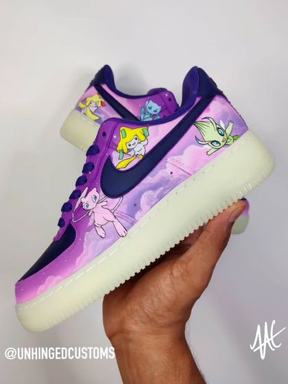 The other side of the mythical Pokémon custom, featuring Celebi. The glow-in-the-dark sole of the base shoe adds to the magical, otherworldly feel of this pair.