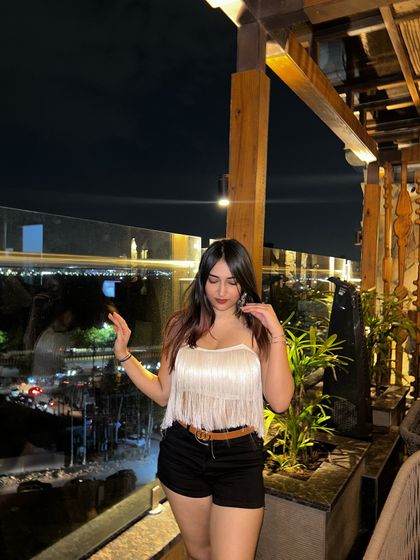 A night shot on the balcony at Tahia. This shows how the atmosphere of the cafe changes from day to night.