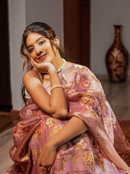 Another gorgeous shot of Aarya. The subtle makeup allows her natural beauty to be the focus.