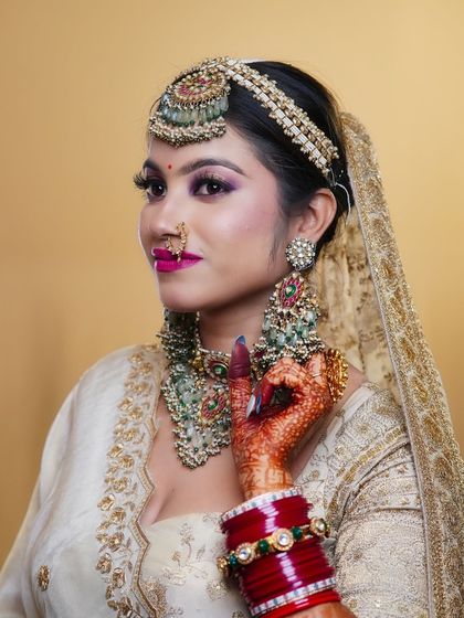 A Glimpse into Our Makeup Artistry Courses photo 10