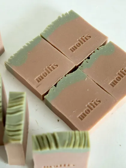 My Amber Musk soap, enriched with Moroccan red and French green clay for a creamy, skin-loving cleanse.