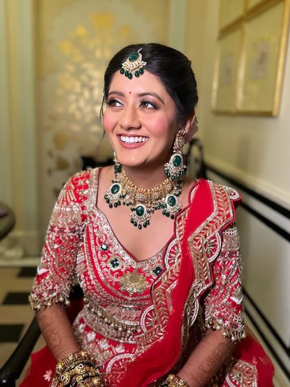 Elegant Bridal Buns & Updos photo 24