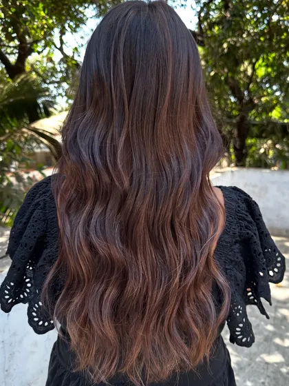 A beautiful transformation for a bride-to-be. We corrected her uneven base color and added soft, romantic highlights to get her ready for her big day.