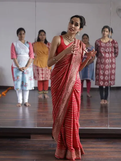 The space is perfect for hosting your own classes or workshops. Here I am, leading a session for my students, with everyone having enough room to observe and practice.