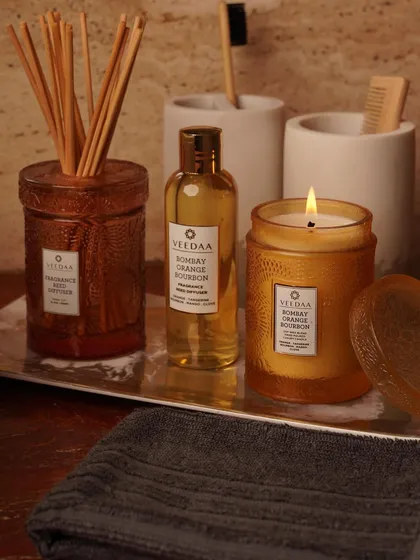 A curated selection from our extensive product portfolio, showcasing the diverse range of fragrances, colors, and designs we offer. Each image highlights the beauty and versatility of our candles, diffusers, and gift sets.