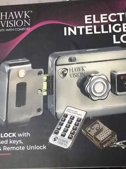 This Hawk Vision intelligent lock is a robust solution for main doors. It offers multiple entry methods including computerized keys, access cards, and a remote control for easy unlocking.