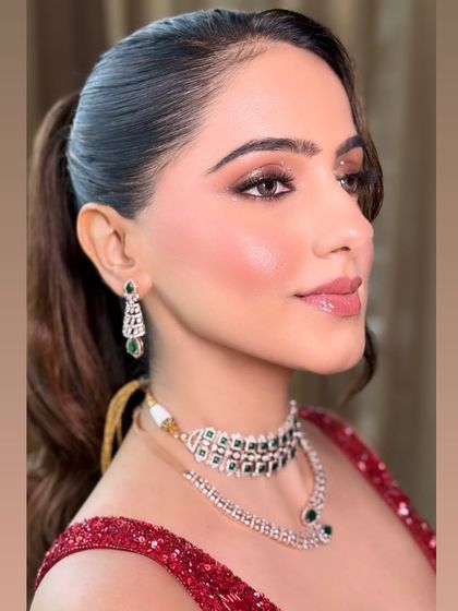 A beautiful portrait of the bride, looking confident and glamorous.