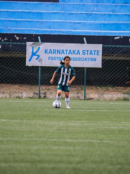 Girls on the Pitch photo 21