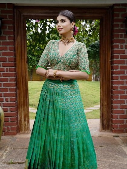 Maya Designer Studio - Custom Bridal & Occasion Wear Modern Half Sarees (Langa Voni) photo 6