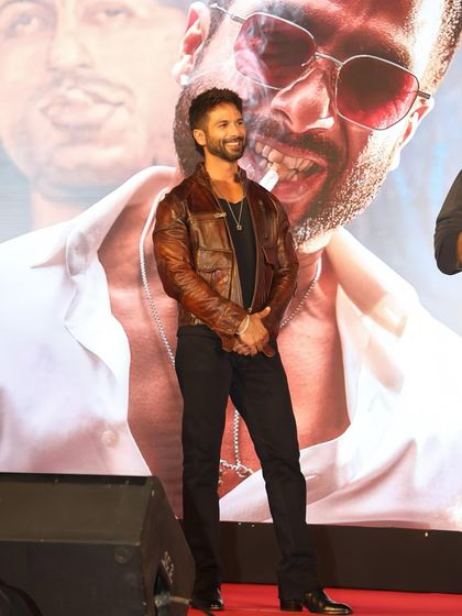 Street Style & Edgy Looks photo 27