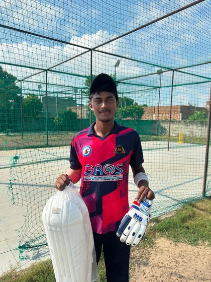 Mayan Sharma with his new batting pads, a well-deserved reward for his outstanding performance. We believe in recognizing and encouraging our top performers.