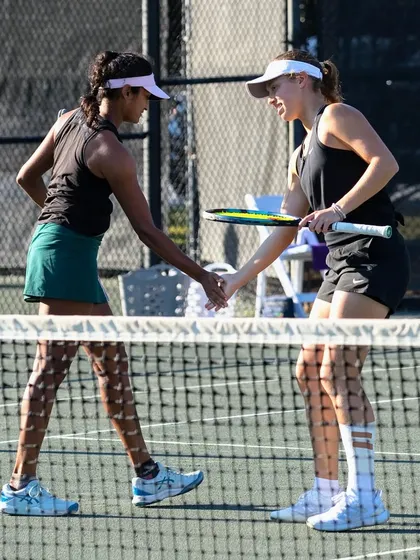 Sahaja Yamalapalli, an athlete connected with our academy, shows great sportsmanship at the ITF W100 Charleston event. We celebrate the values our players demonstrate on the global stage.