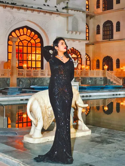 Another shot from the beautiful Sangeet at Shiv Vilas. The architecture and lighting of a venue are key elements that I incorporate into my hosting to create a cohesive and grand experience.