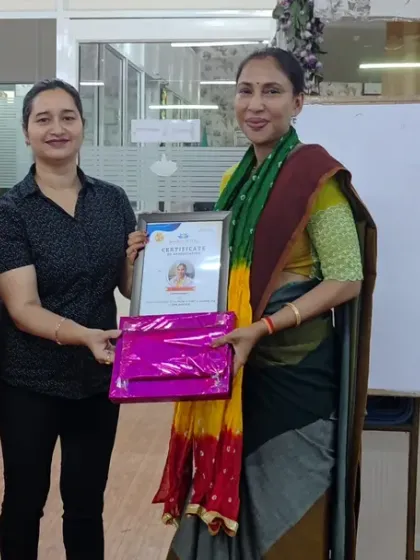 A moment of gratitude at our PCOD and PCOS workshop. We bring in experts to discuss how a holistic approach, including yoga and diet, can help manage these hormonal conditions effectively.