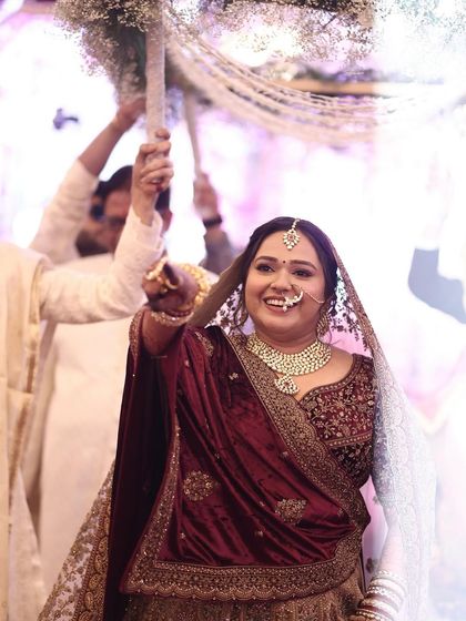 This soft glam look is designed to last all night, from the grand entrance to the last dance. It's about looking effortlessly beautiful with a minimal and graceful touch.