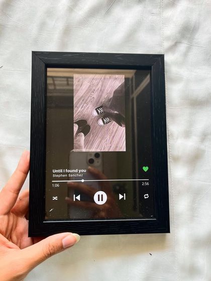 For the music lover, our Spotify frame lets you dedicate a special song alongside a favorite photo.