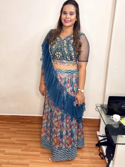 Sangeet night ready! My client Nikita is wearing a colorful lehenga, so we went with a shimmery pink eye and matching lip to tie it all together.