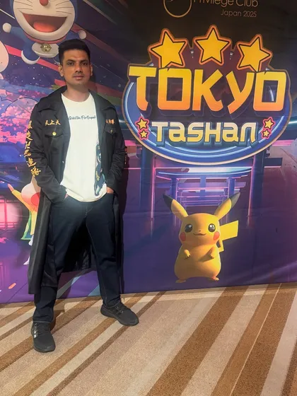Dressed in a traditional Japanese-style coat for the Asian Paints corporate event in Tokyo. I believe in respecting the local culture while bringing my signature energy to international gigs.