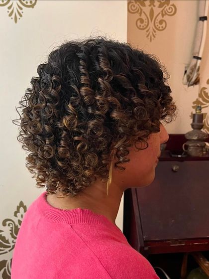 Rohit - Haircuts Curly Hair Cuts: My Specialty photo 3