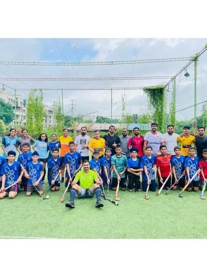 A Sunday practice session bringing together players from all our groups. It's a great opportunity for our juniors to learn from the seniors.