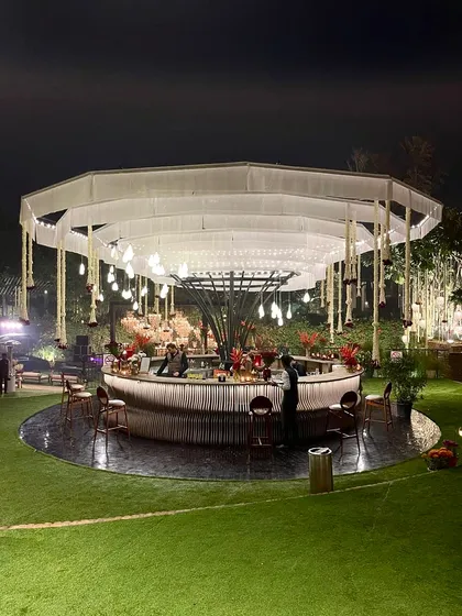 Our circular bar becomes the center of energy as the evening unfolds. It’s designed to be both a stunning visual centerpiece and a lively hub for guests to connect and celebrate.