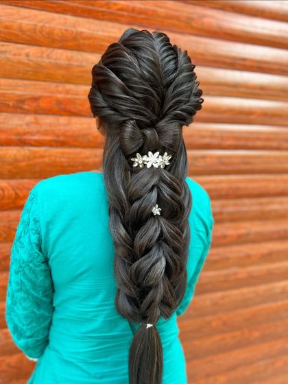 Dakshayini - Hairstyling Academy & Workshops Modern & Intricate Braids photo 9