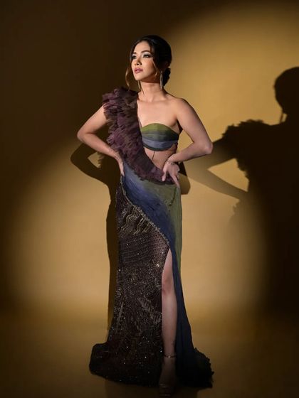 Sculptural Gowns & Cocktail Glam photo 34