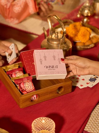 Another version of our Mini Celebration Sweet Box, this time with a modern design. It’s a simple, elegant way to share festive sweetness with guests and loved ones.