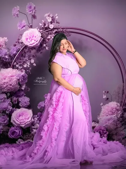 Surrounded by a cascade of lavender flowers, this studio setup is pure romance. The monochromatic color scheme is both elegant and dreamlike.