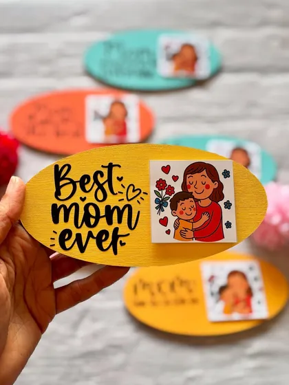The 'Best Mom Ever' magnet, a classic and cherished message for any mother.