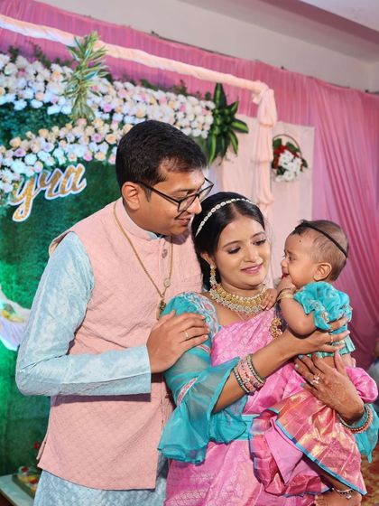 Another precious family moment. The makeup is soft and natural, perfect for creating timeless memories.