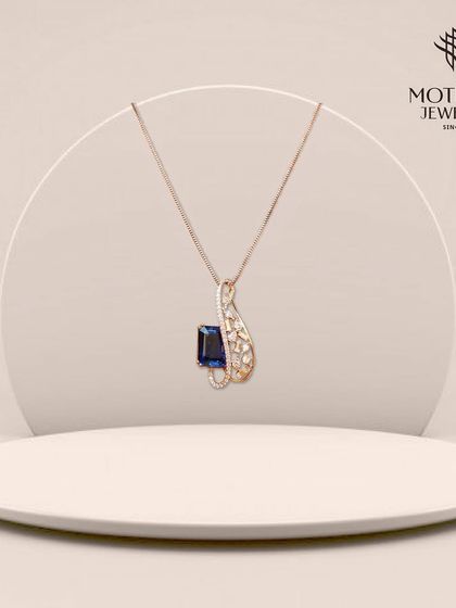 Signature Necklaces & Pendants photo 13