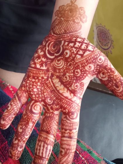 Hussaina Mehendi Artist - Party & Festive Mehendi The Rich Henna Stain: My Organic Promise photo 5