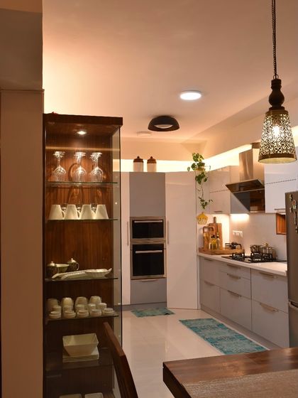 Sushmita - Home Styling & Decoration Modern & Organized Kitchens photo 5