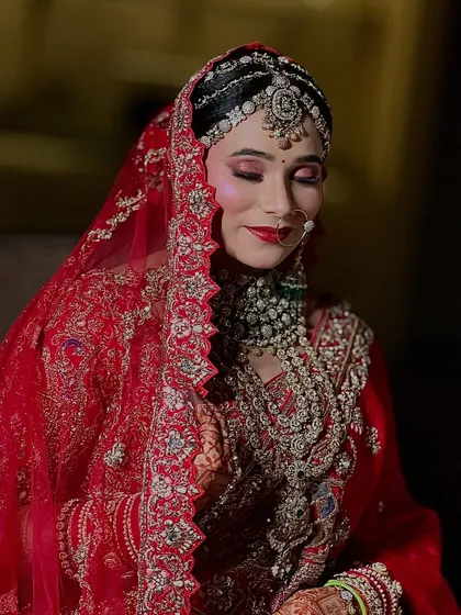 A soft, smiling portrait of the royal bride. This shows the versatility of the look, which can be both powerful and gentle.