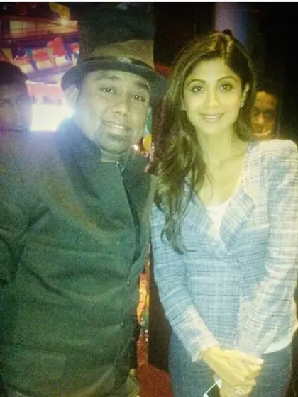 A memorable moment with one of my favorite actresses, the amazing Shilpa Shetty. I've been fortunate to perform for many Bollywood celebrities over the years.