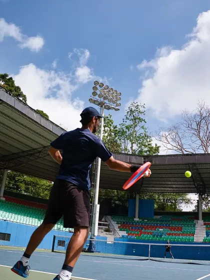 Executing a slice backhand, a versatile shot used for defense, approach shots, and changing the pace of a rally. We'll cover when and how to use it effectively.