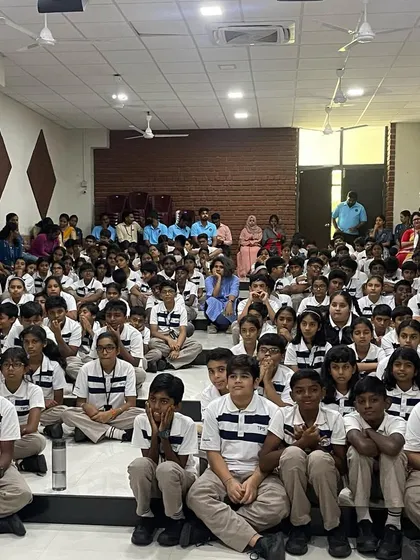 More moments from my travels to schools across the country, each one a unique and joyful experience. From interactive workshops to large assembly performances, I tailor each session to the school's needs.