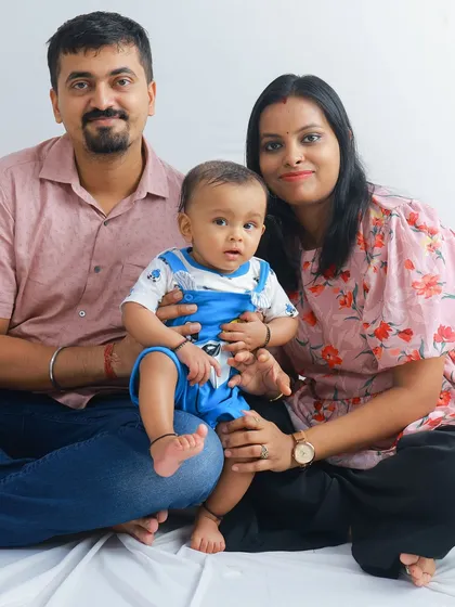 The classic family-of-three portrait. This is the perfect way to capture your family at this stage, with your little one sitting safely between you.