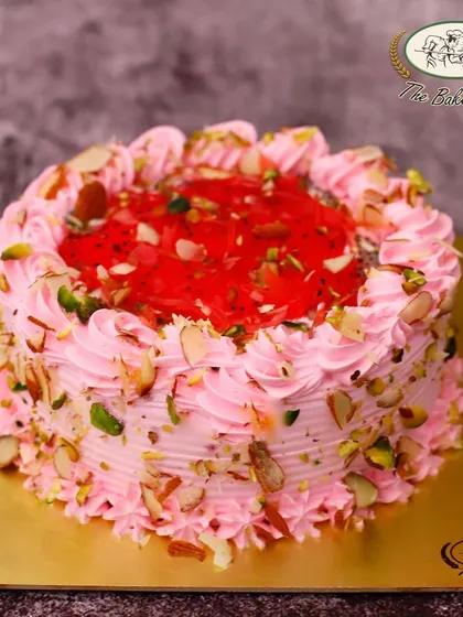 Inspired by the popular dessert drink, our Falooda Cake features layers of rose-flavored cake, vermicelli, and nuts. It's a truly unique and refreshing treat.