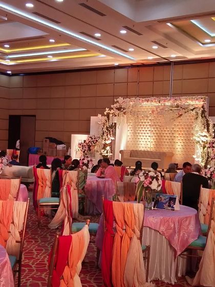 Pastel & Floral Day Events photo 6