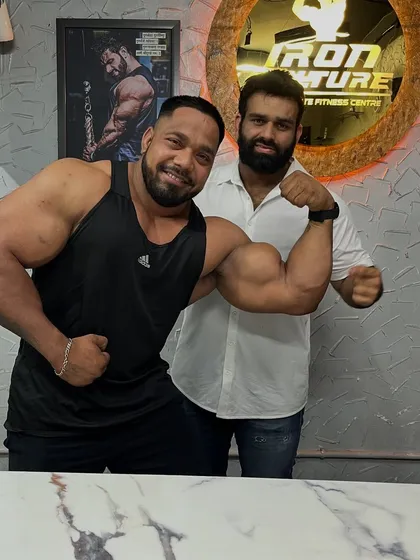 With my guru and bhaiya, Kuldeep Singh Yadav. I believe in learning from the best, and his guidance has been everything. As your coach, I offer the same level of support and partnership.