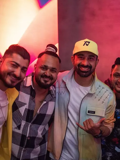 It was an honor to share the console with the one and only Rannvijay Singha for a launch event. I bring the same level of professionalism and energy to corporate gigs and celebrity nights.